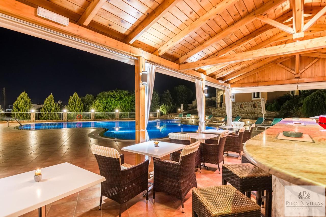 Pilot'S Villas Luxury Suites Hersonissos  Exterior photo